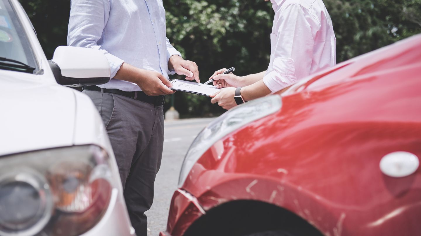 How Insurance Companies Handle DUI Accident Claims